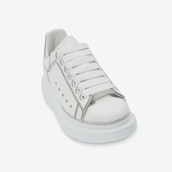 EUC Men Sz 8 (Euro Sz 41) Alexander McQueen Sneakers In White/Reflective Silver - Picture 4 of 16